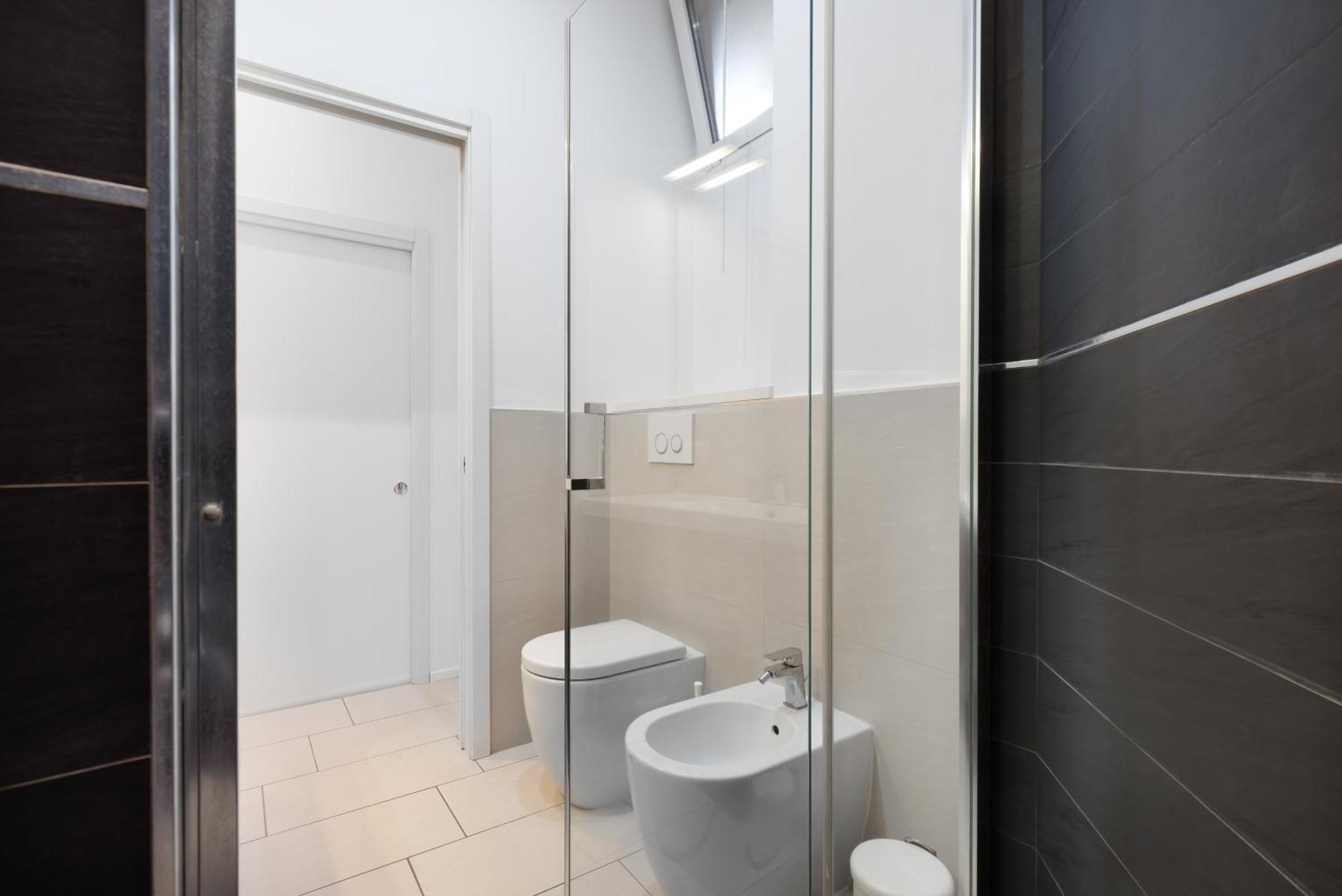 Nam House & Posto Auto Apartment Milan Bagian luar foto